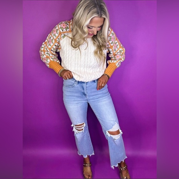 Dusty Indigo 90's Vintage 👖 
Cropped Flare Jeans
NEW w/Tags‼️ - Picture 2 of 7